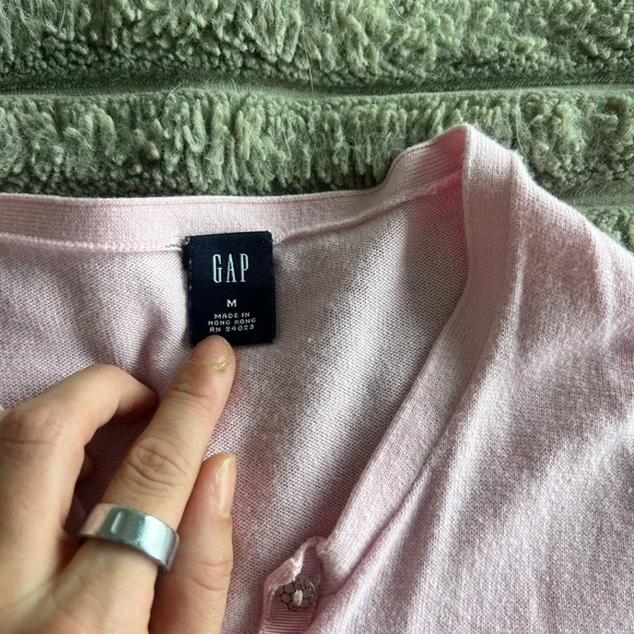 Vintage GAP button down cardigan - Picture 7 of 9